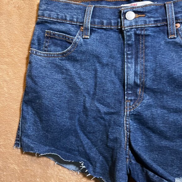 Levi Signature Heritage High Rise Women W28 Cut Off Stretch Denim Blue Short (O) - Picture 3 of 8